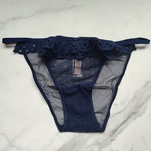 NWT VICTORIA'S SECRET DREAM ANGELS EYELET LACE STRING BIKINI PANTY IN ENSIGN NAV